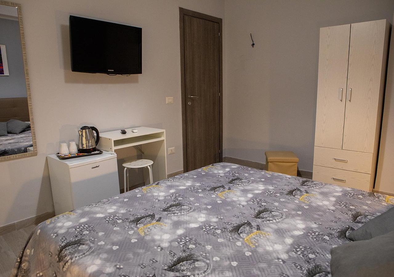 Zuroli Suite Napoli Esterno foto