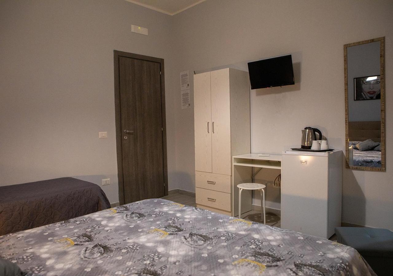 Zuroli Suite Napoli Esterno foto